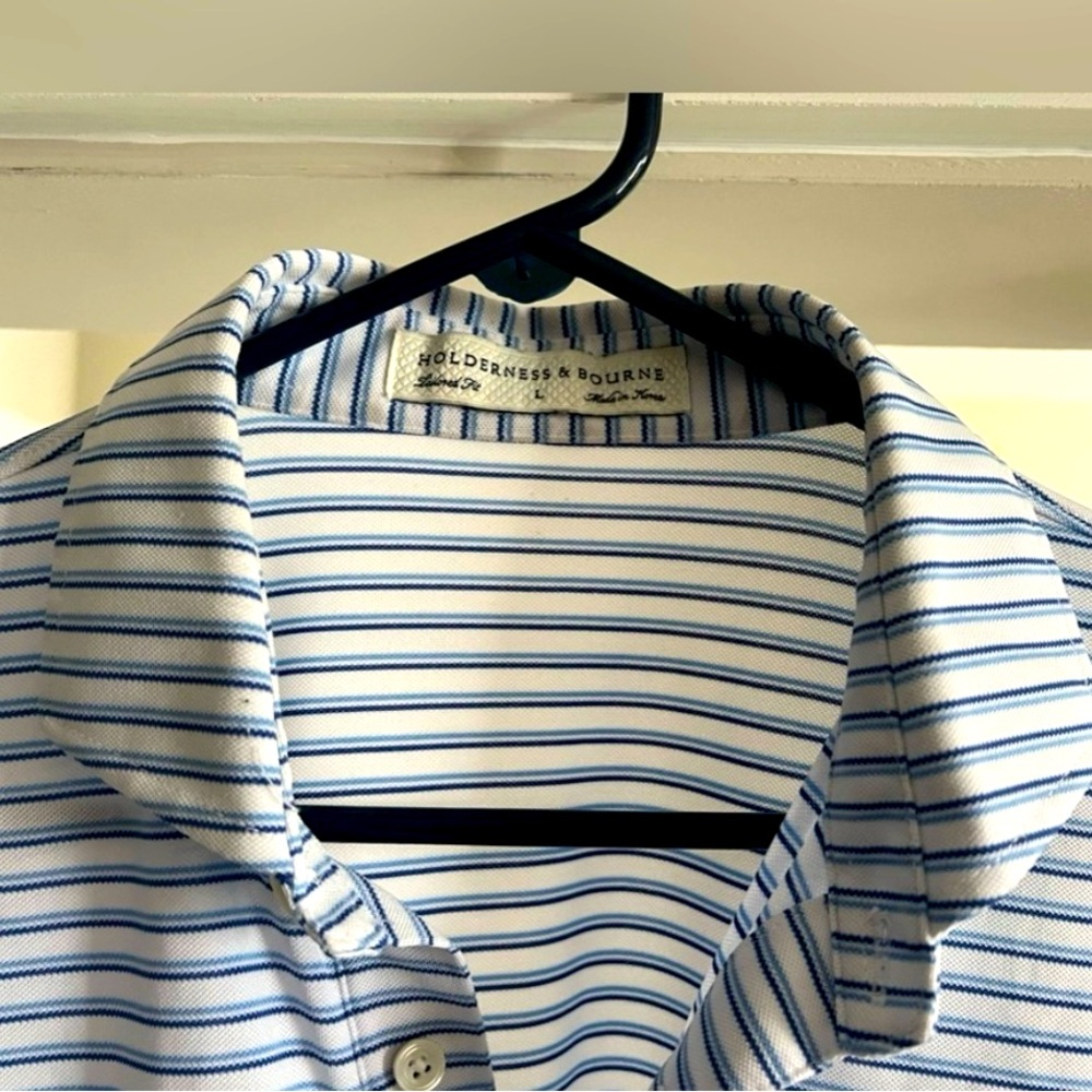 Holderness & Bourne golf shirt, size Large